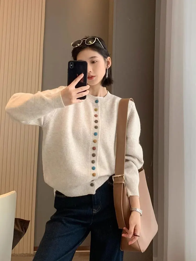 Laid-ba Sle Single Button Knitted Cardigan Color Simple High-End Feeling Long Sve 2025 New Casual Top Women
Laid-ba Sle Single Button Knitted Cardigan Color Simple High-End Feeling Long Sve 2025 New Casual Top Women