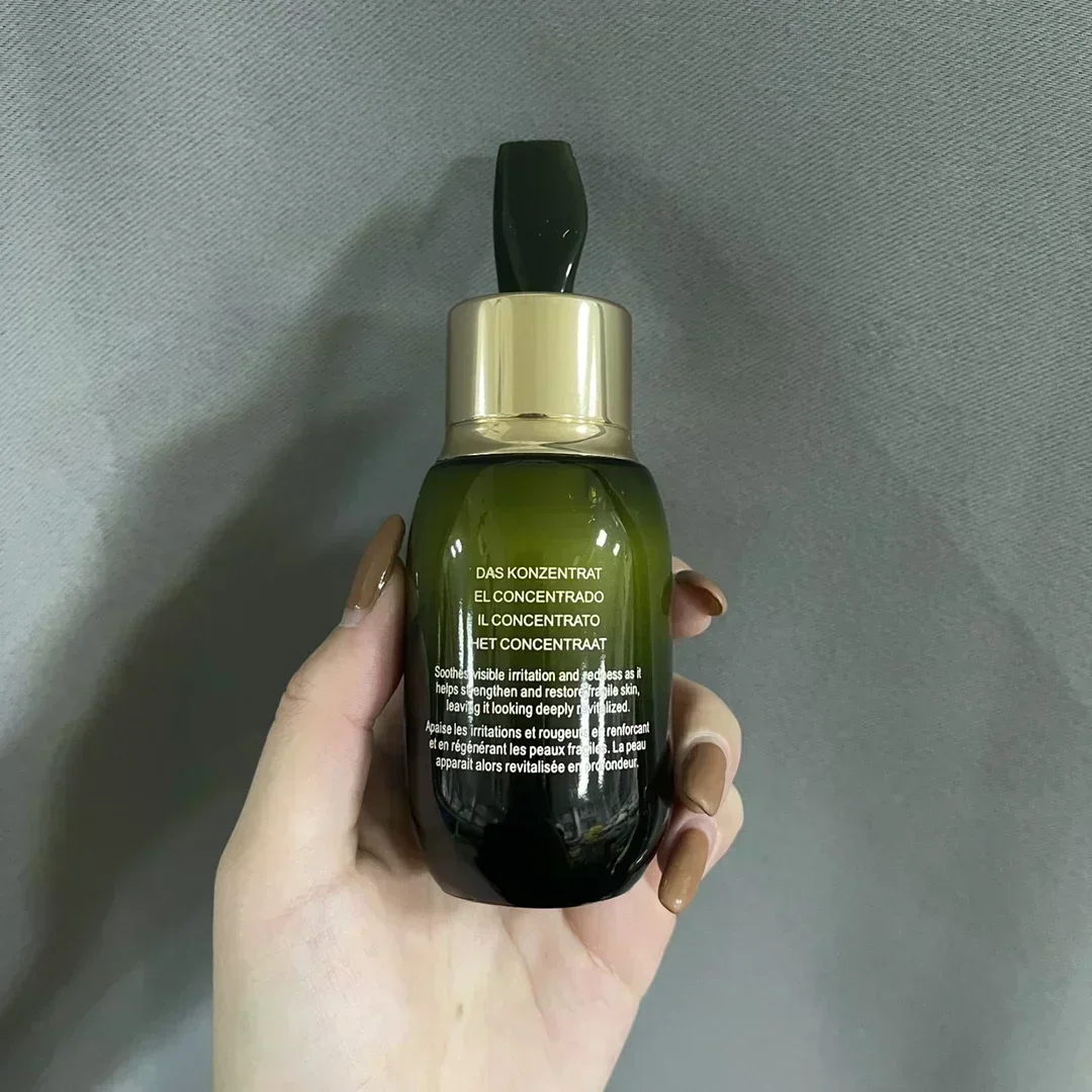 GOOD 2025 New High Quality NEW 50ml Lotion Skin Care The Concentrate Repair Serum Face Cosmetics
GOOD 2025 New High Quality NEW 50ml Lotion Skin Care The Concentrate Repair Serum Face Cosmetics