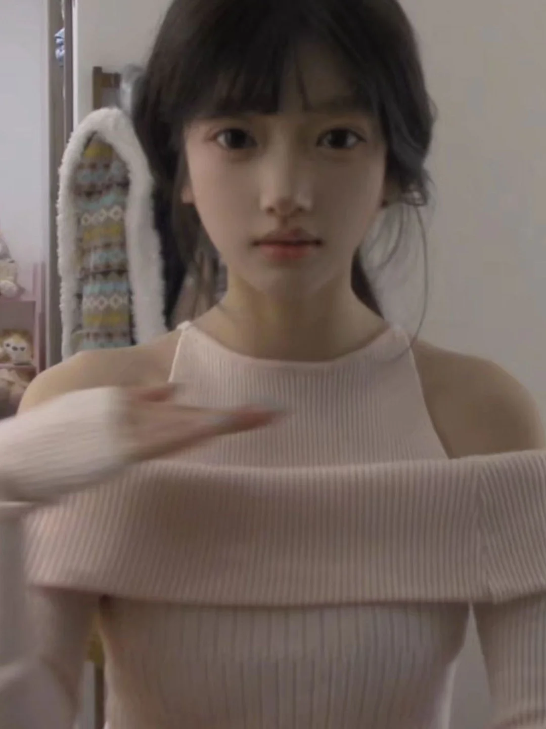 Вязаный свитер на одно плечо, облегающий, красивый, модный, весенняя новинка, женский топ в корейском стиле с длинным рукавом
Вязаный свитер на одно плечо, облегающий, красивый, модный, весенняя новинка, женский топ в корейском стиле с длинным рукавом