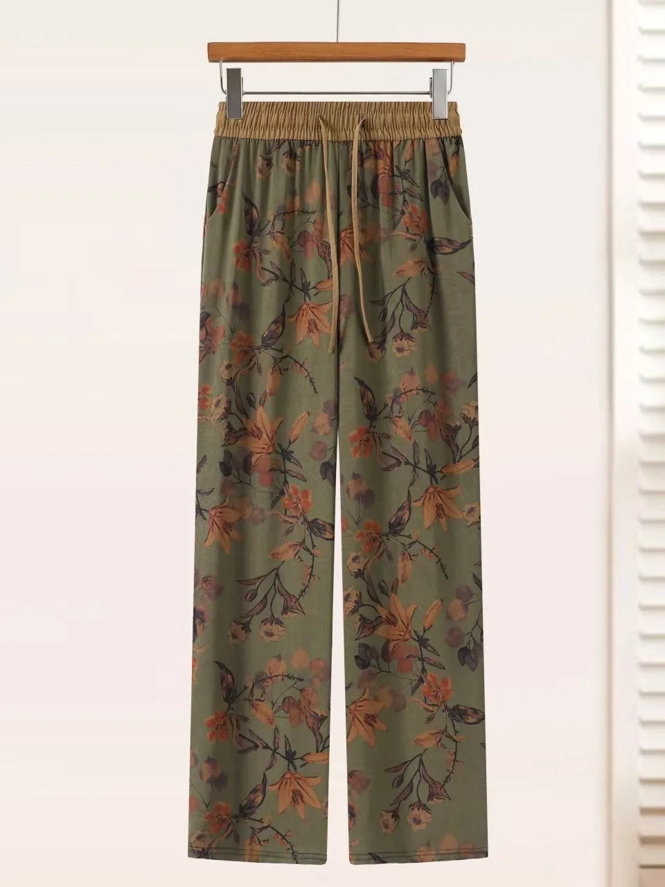 Summer New Casual Pants High Waist Straight Leg Thin Print Long Pants Elastic Waist for Middle-Aged And Elderly Women
Summer New Casual Pants High Waist Straight Leg Thin Print Long Pants Elastic Waist for Middle-Aged And Elderly Women