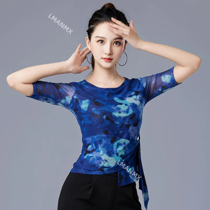 2024 New Fashion Blue Latin Dance Top Printing New Adult Women's Training Dance Modern National Standard Social Dance Clothing
2024 New Fashion Blue Latin Dance Top Printing New Adult Women's Training Dance Modern National Standard Social Dance Clothing