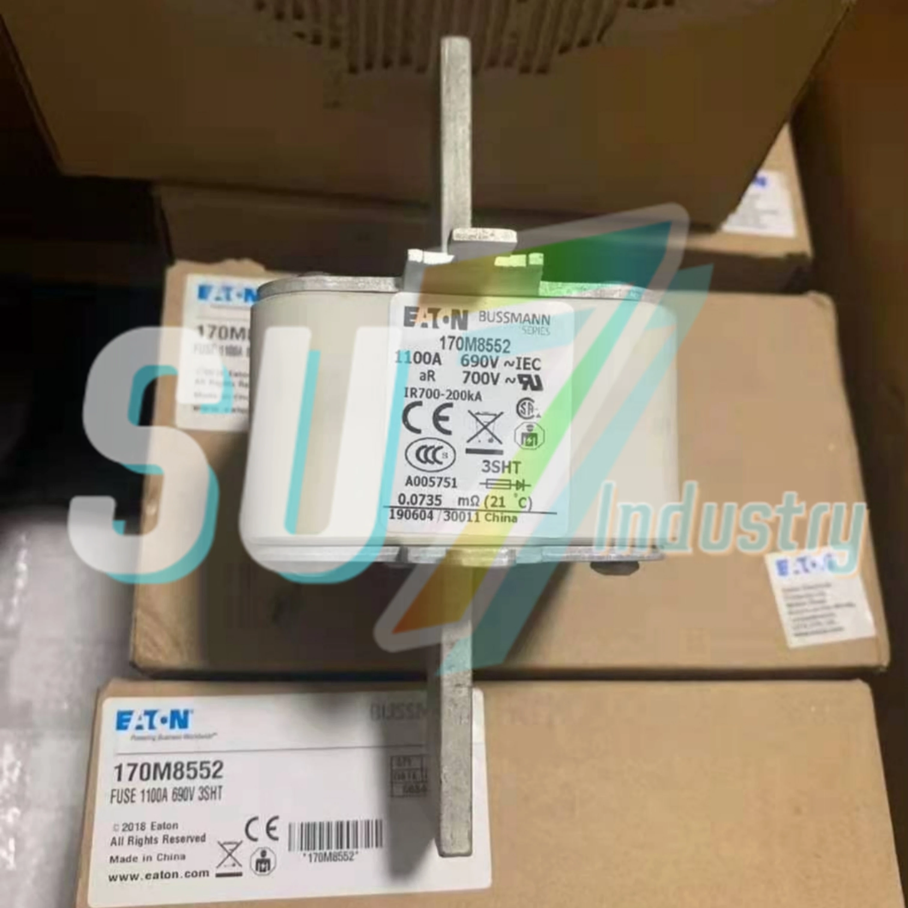 New In Box fuse 170M8545 800A 170M8547 1250A 170M8550 1600A 170M8552 1100A 170M8554 170M8555170M8556
New In Box fuse 170M8545 800A 170M8547 1250A 170M8550 1600A 170M8552 1100A 170M8554 170M8555170M8556