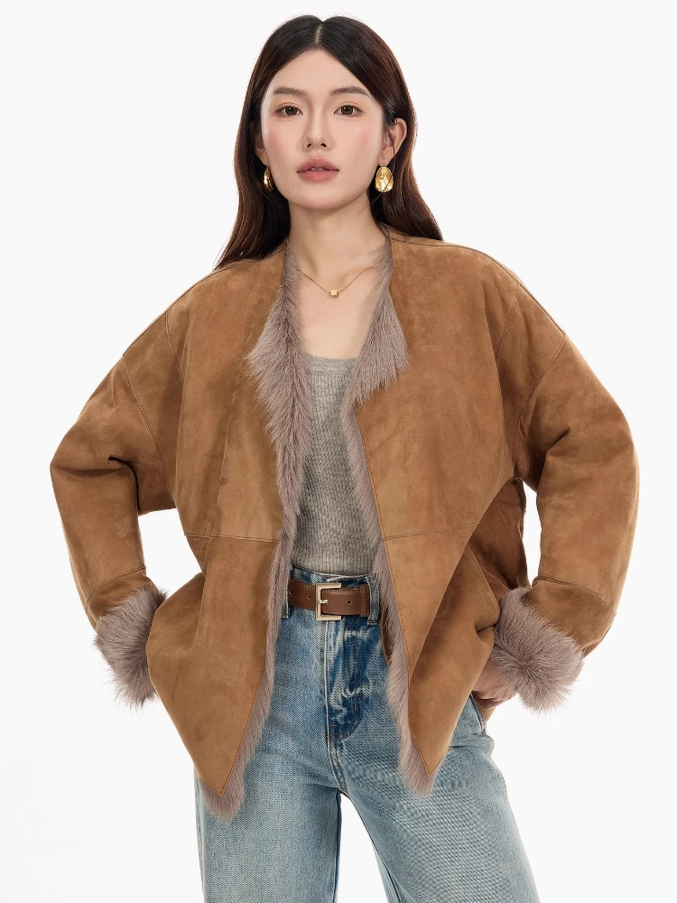 High-end Luxury Toscana Lamb Fur Suede Jackets for Women 2025 New Simple Classic O-neck Genuine Leather Real Fur Coat with Belt
High-end Luxury Toscana Lamb Fur Suede Jackets for Women 2025 New Simple Classic O-neck Genuine Leather Real Fur Coat with Belt