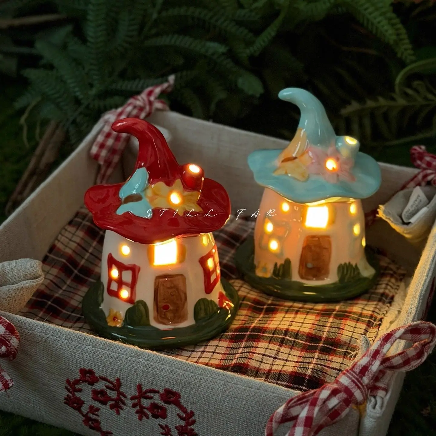 Magic House Night Light Bedside Desk Decoration Girl Heart Atmosphere Lamp Gift for Bestie Romantic Christmas Birthday Gift
Magic House Night Light Bedside Desk Decoration Girl Heart Atmosphere Lamp Gift for Bestie Romantic Christmas Birthday Gift