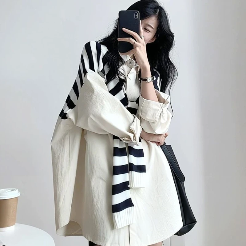 Fat MM300 Catties Extra Large Size Fake Two-piece Shawl Shirt Early Autumn New Chic Long-sleeved Loose Lazy Style Shirt
Fat MM300 Catties Extra Large Size Fake Two-piece Shawl Shirt Early Autumn New Chic Long-sleeved Loose Lazy Style Shirt