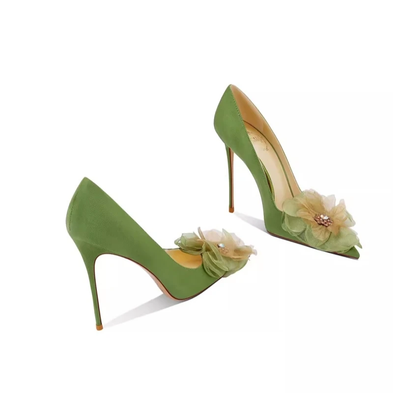 Spring New Suede Pointed Shallow Mouth Rhinestone Flower Single Shoes Thin High Heels Banquet Dress Large and Small Women's Shoe
Spring New Suede Pointed Shallow Mouth Rhinestone Flower Single Shoes Thin High Heels Banquet Dress Large and Small Women's Shoe