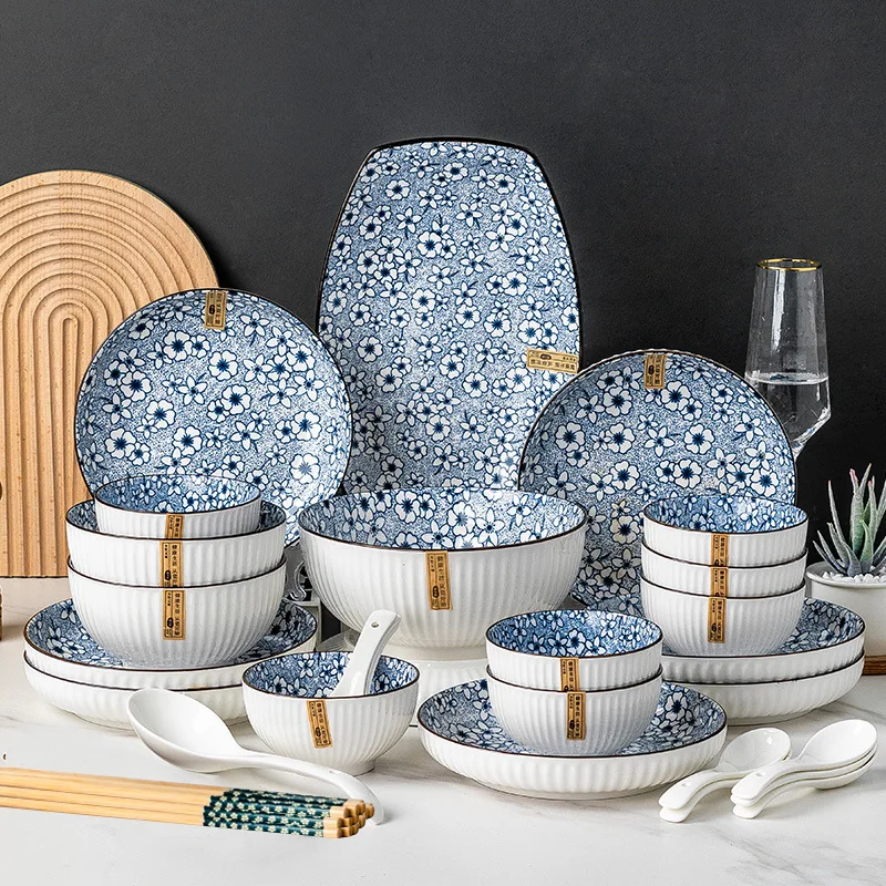 Japanese-style simple noodle bowls, ceramic tableware, soup basins, bowls and rice bowls
Japanese-style simple noodle bowls, ceramic tableware, soup basins, bowls and rice bowls