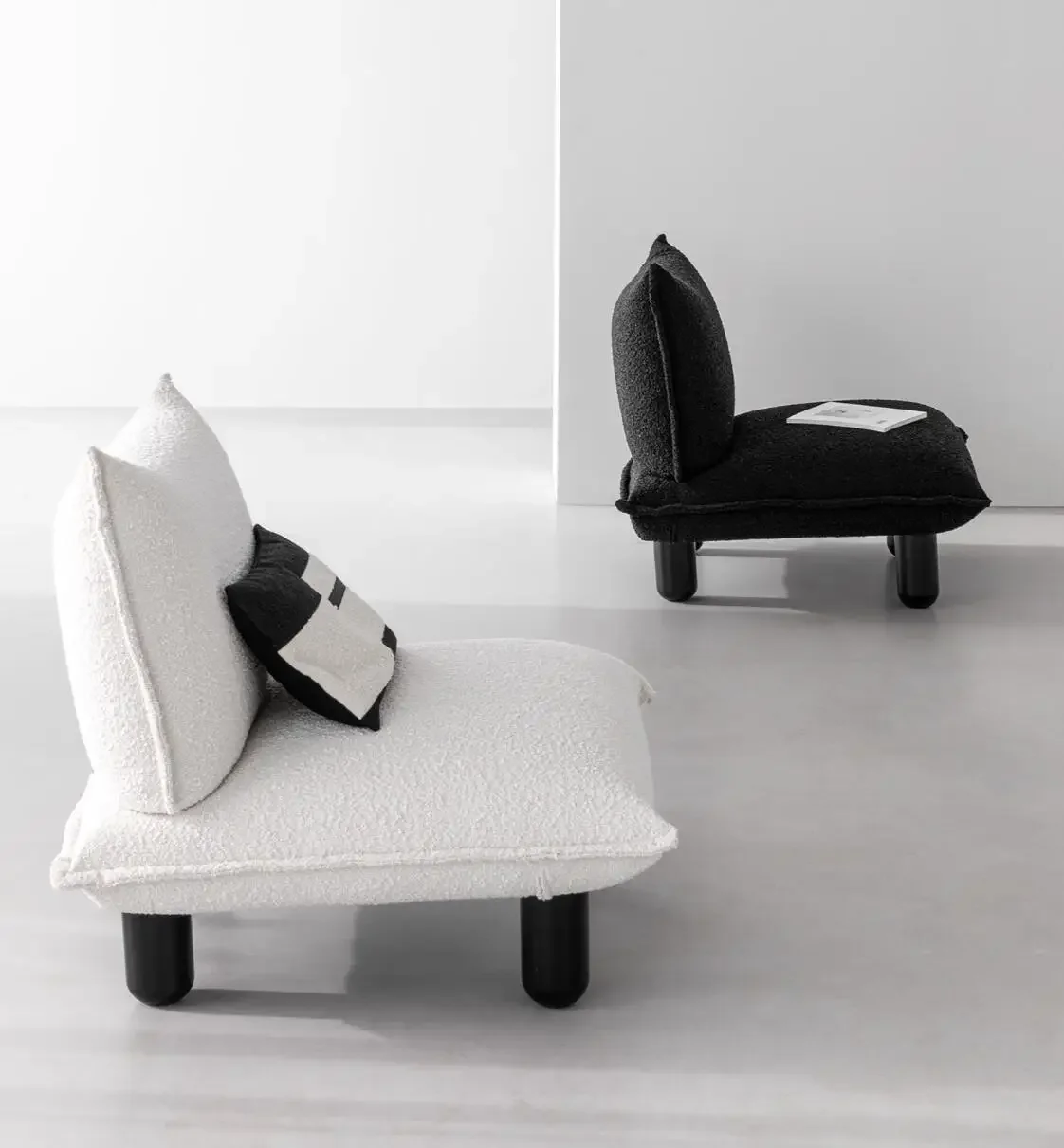 Customize the new black lazy floor single person sofa chair solid wood simple and lovely white fabric sofa designer personality
Customize the new black lazy floor single person sofa chair solid wood simple and lovely white fabric sofa designer personality