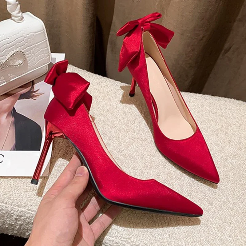 Bow Strap Fashion Women's Shoes High Heel Fine with Simple Flannelette A Pointy Band High Heels with Single Shoes for Ladies
Bow Strap Fashion Women's Shoes High Heel Fine with Simple Flannelette A Pointy Band High Heels with Single Shoes for Ladies