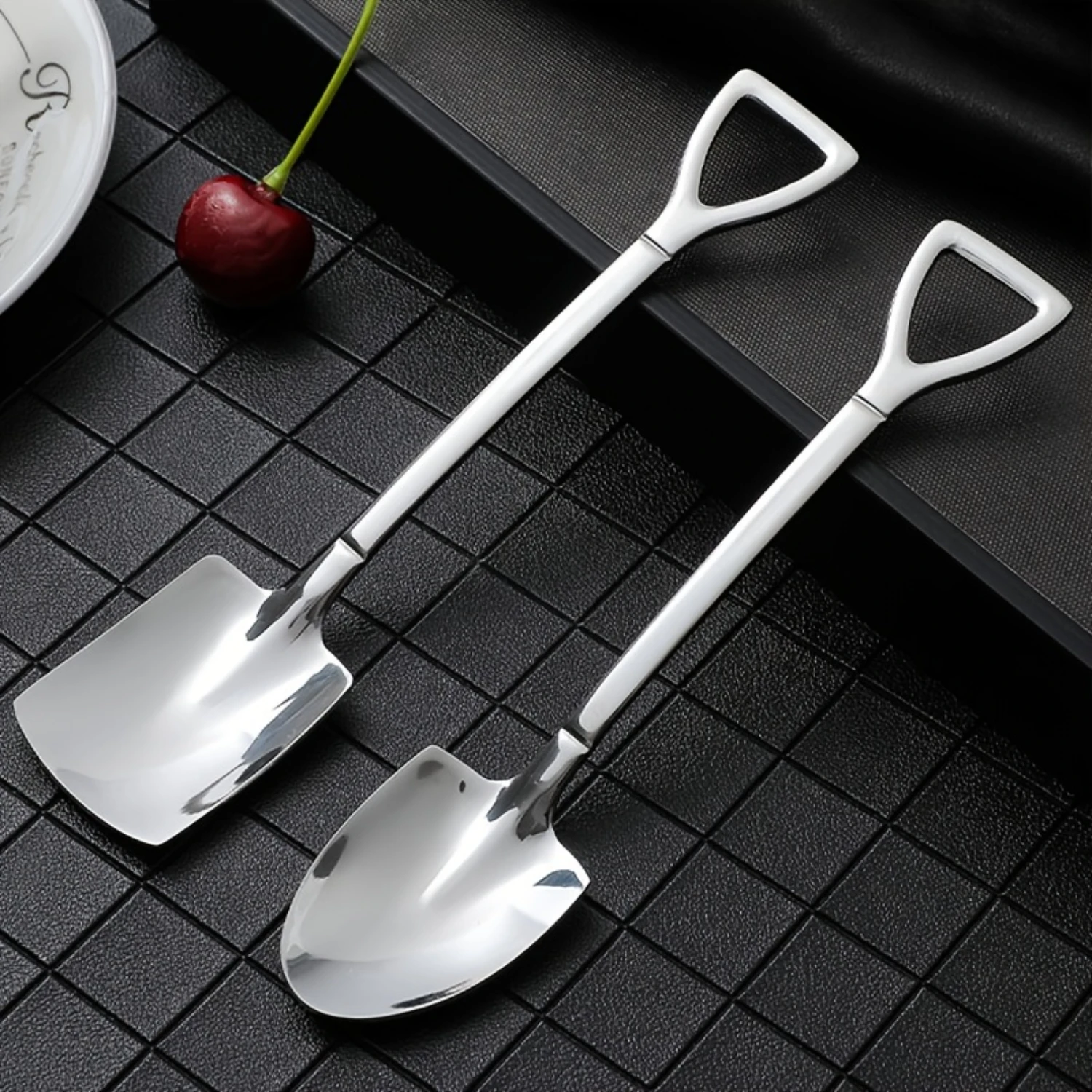 4pcs Portable Stainless Steel Watermelon Spoon for Camping and Picnics - Perfect for Desserts and Ice Cream
4pcs Portable Stainless Steel Watermelon Spoon for Camping and Picnics - Perfect for Desserts and Ice Cream