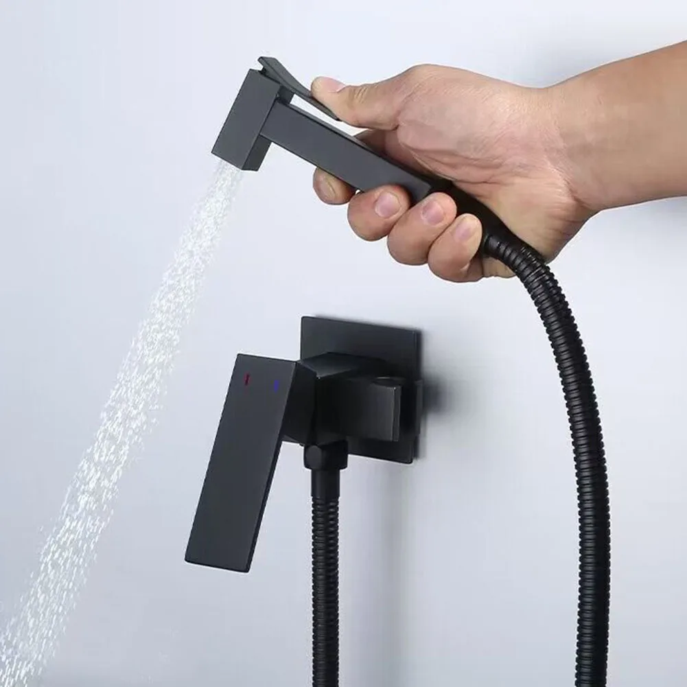 Bidet Faucet Shower Spray Head Shower Tap 120cm Hose Bidet Faucet Chrome/Matte Black Cold Hot Water Mixer Crane
Bidet Faucet Shower Spray Head Shower Tap 120cm Hose Bidet Faucet Chrome/Matte Black Cold Hot Water Mixer Crane