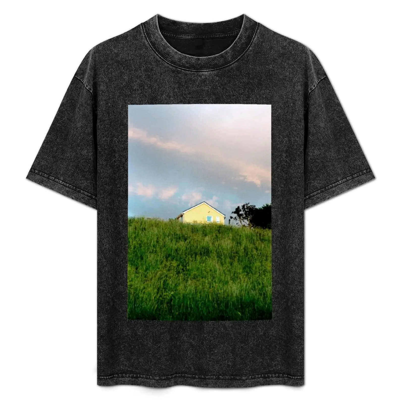 Yellow House on Bolehills T-Shirt Lightweight Basic Short Sleeve Shirt
Yellow House on Bolehills T-Shirt Lightweight Basic Short Sleeve Shirt