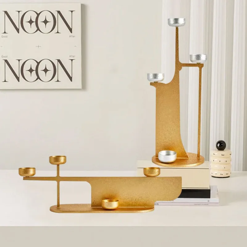 Modern creative metal candle holder ornaments model room dining table desktop entrywayscented candles
Modern creative metal candle holder ornaments model room dining table desktop entrywayscented candles