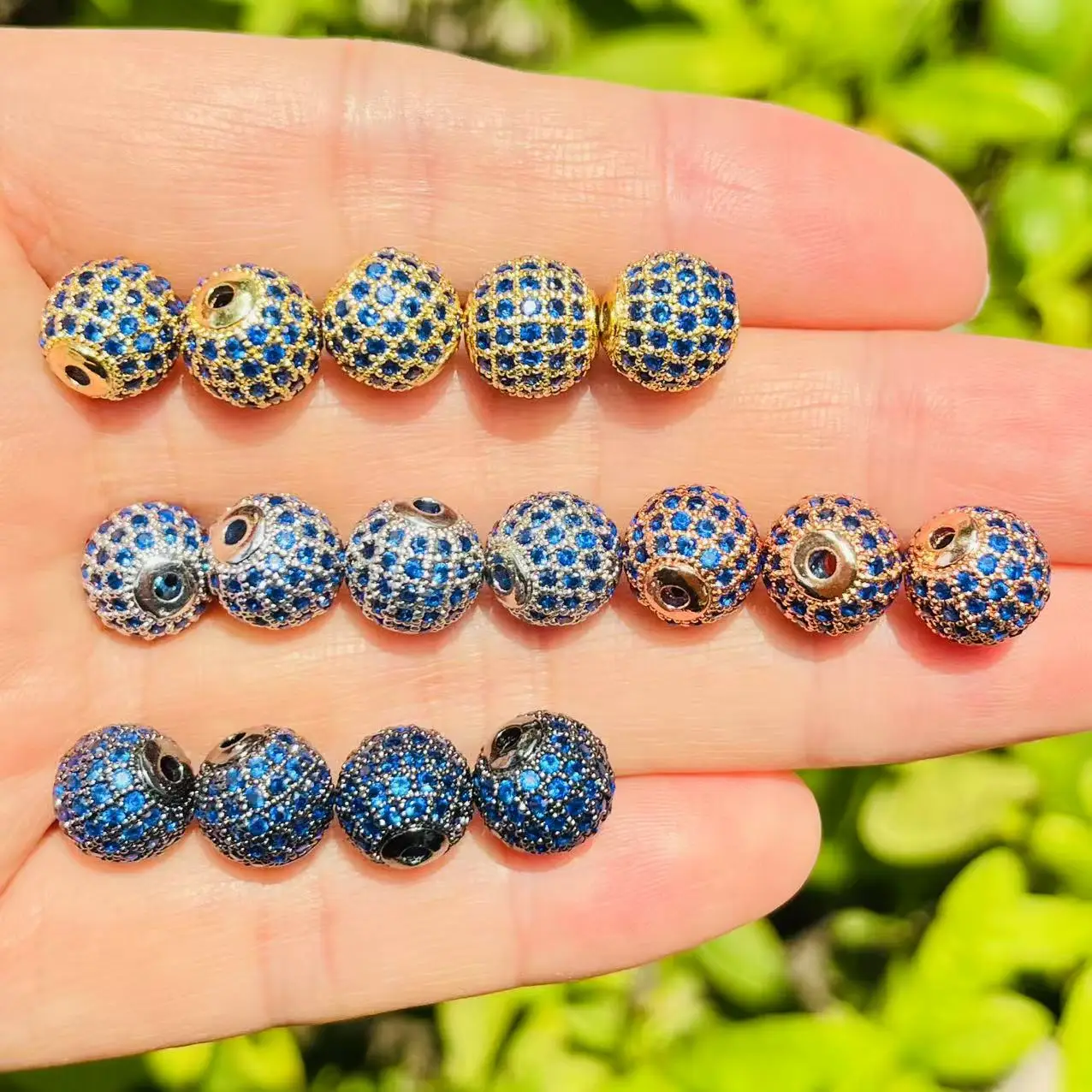 10pcs/lot 10mm Blue Zircon Pave Copper Beads for Handmade Jewelry DIY Bracelets CZ Ball-Shaped Spacers Beading Supplies
10pcs/lot 10mm Blue Zircon Pave Copper Beads for Handmade Jewelry DIY Bracelets CZ Ball-Shaped Spacers Beading Supplies