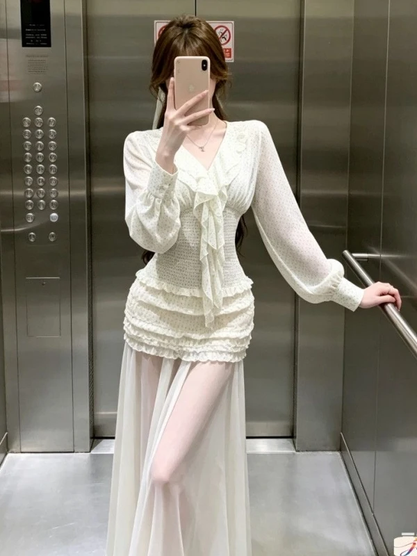 Stunning Long Dress Set Island Bright Polka Dot Lace Hem Top Splice Net Middle Length Two Piece Set Women Elegant Fashion
Stunning Long Dress Set Island Bright Polka Dot Lace Hem Top Splice Net Middle Length Two Piece Set Women Elegant Fashion