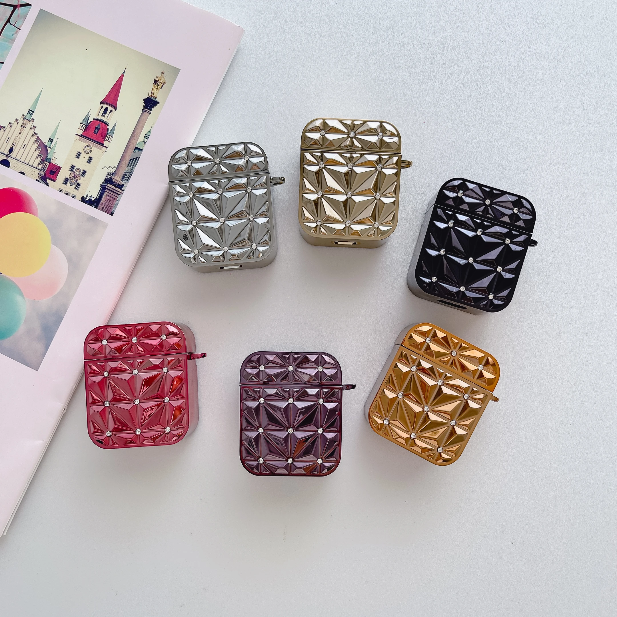 Fashion Shine Diamond Case For Apple Airpods 1 2 3 Earphone Protective TPU Cover Case For Airpods Pro 2 With Keychain 
Fashion Shine Diamond Case For Apple Airpods 1 2 3 Earphone Protective TPU Cover Case For Airpods Pro 2 With Keychain