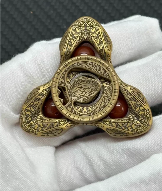 Heavenly Palace Creation Apophis Copper Material Carving EDC Decompression Toy
Heavenly Palace Creation Apophis Copper Material Carving EDC Decompression Toy