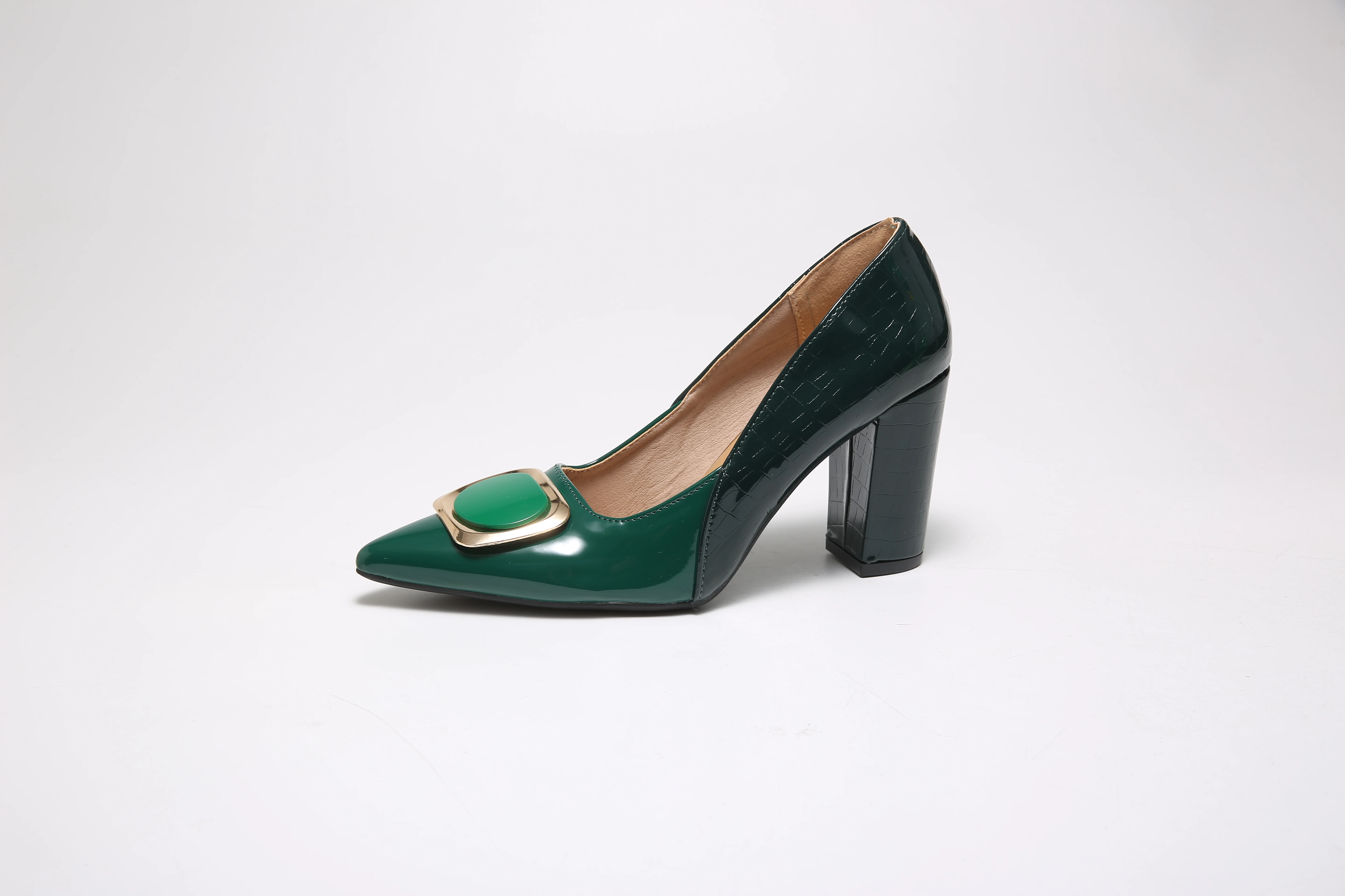 Женские туфли во французском стиле на низком каблуке, на тонком каблуке, новинка 2026 года, профессиональные универсальные туфли из мягкой кожи с острым носком для женщин
Женские туфли во французском стиле на низком каблуке, на тонком каблуке, новинка 2026 года, профессиональные универсальные туфли из мягкой кожи с острым носком для женщин