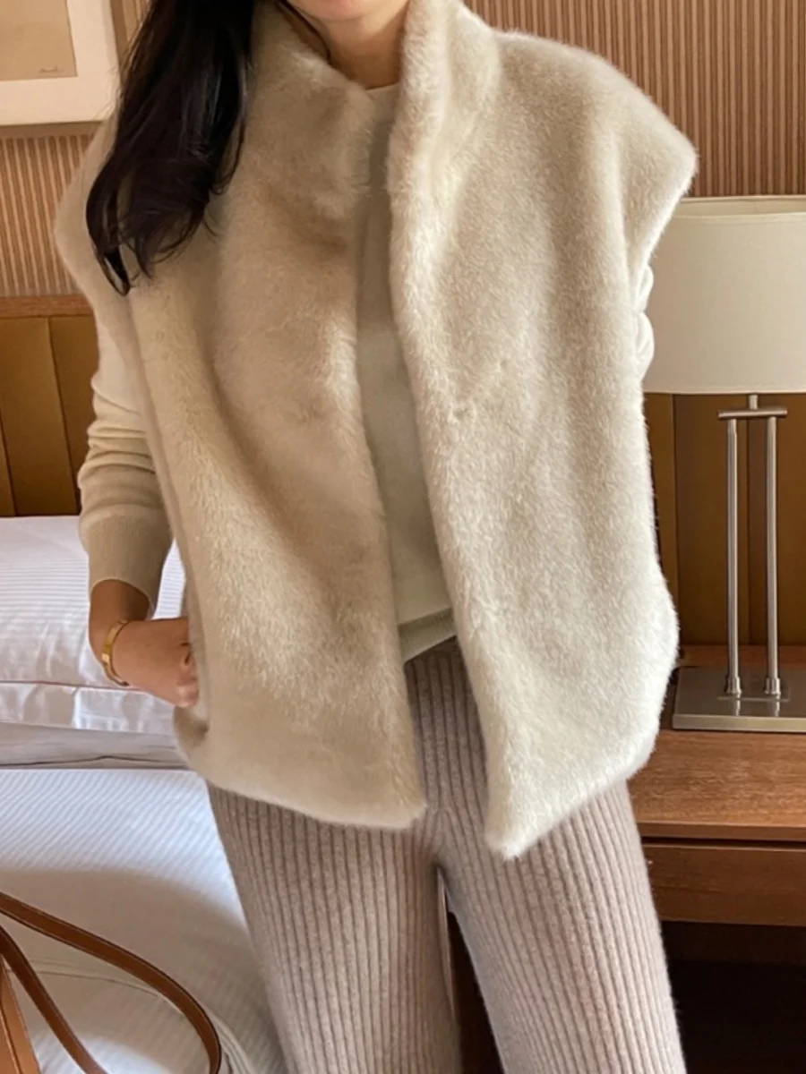 Women's Loose Fit Thiened Furl Svel Vest Outerwear Stand Collar Warmth Youthful Plu Fur Skin oulder Trendy
Women's Loose Fit Thiened Furl Svel Vest Outerwear Stand Collar Warmth Youthful Plu Fur Skin oulder Trendy