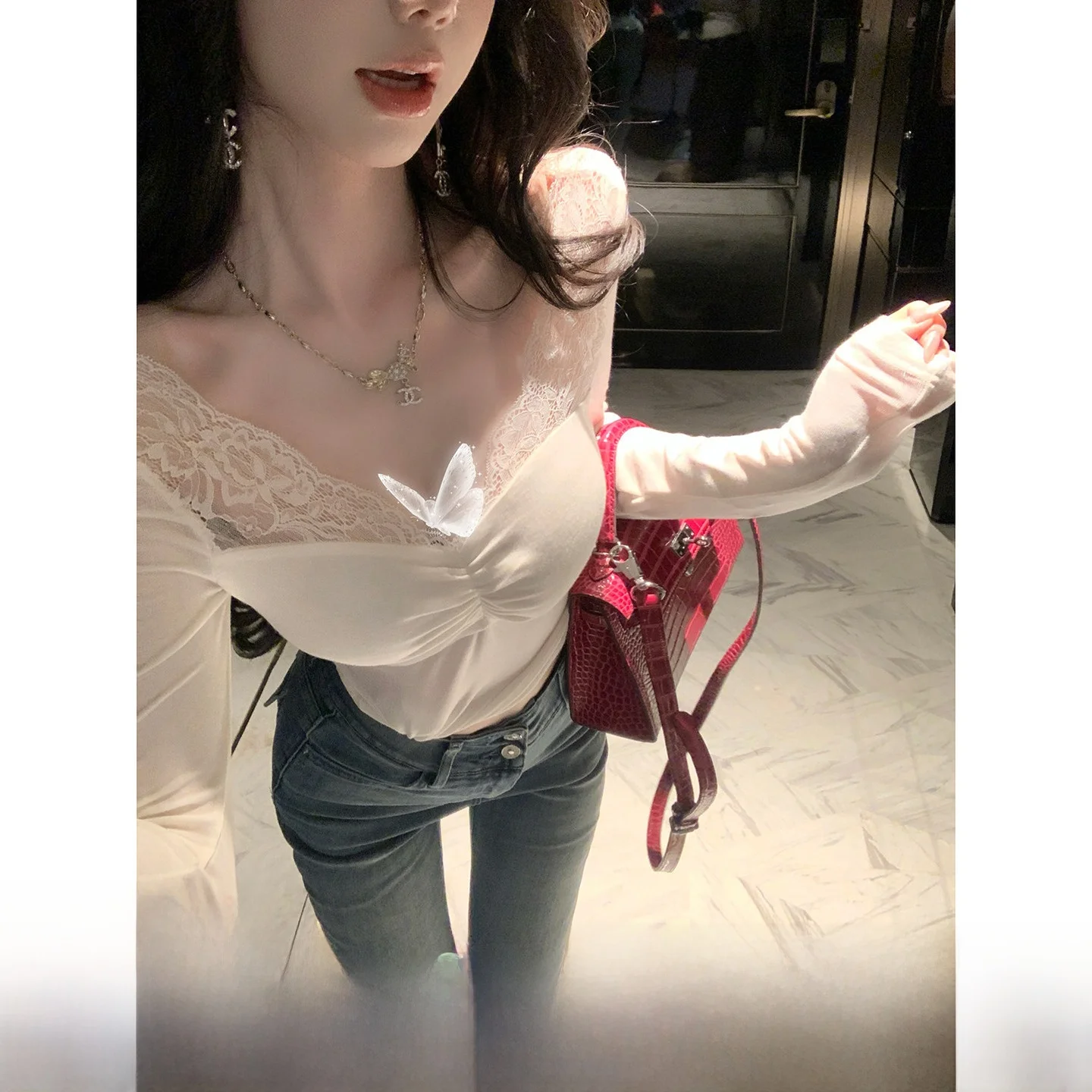 Syqiao Women's Long Sleeve V-Neck Wool Blend Base Shirt Sexy Back Exposure Lace Knot White Top for Spring Summer
Syqiao Women's Long Sleeve V-Neck Wool Blend Base Shirt Sexy Back Exposure Lace Knot White Top for Spring Summer