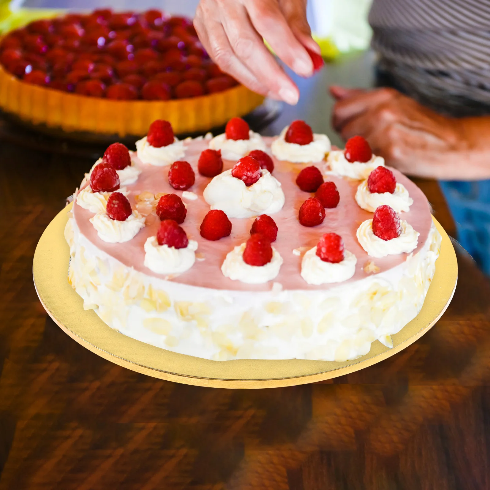 FUNOMOCYA Aluminum Foil Cake Board Round Pans for Bakery Wedding Decorative Tray Pizza Tart Drum Corrugated Paper
FUNOMOCYA Aluminum Foil Cake Board Round Pans for Bakery Wedding Decorative Tray Pizza Tart Drum Corrugated Paper