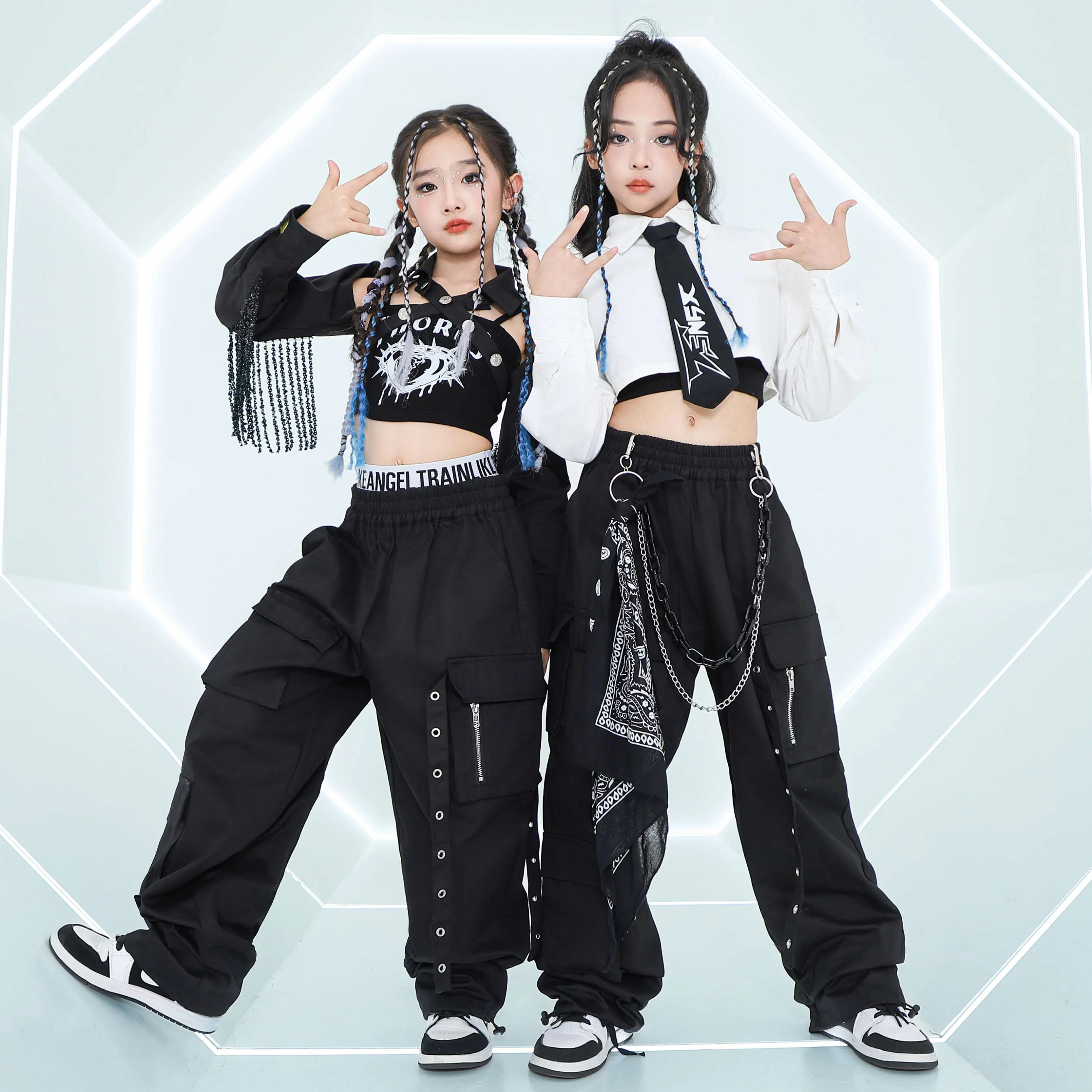 Modern Jazz Dance Clothes Girls Hip Hop Long Sleeves Suit Fashion Stage Performance Costume Navel Top Black Hiphop Pants BL14088
Modern Jazz Dance Clothes Girls Hip Hop Long Sleeves Suit Fashion Stage Performance Costume Navel Top Black Hiphop Pants BL14088