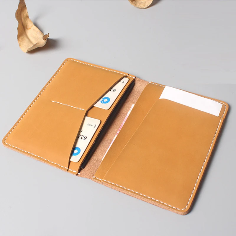 Винтажный кожаный чехол для паспорта — дорожный кошелек с блокировкой RFID, с отделениями для карт и карманом для удостоверения личности, мужской чехол для воздушных билетов из воловьей кожи
Винтажный кожаный чехол для паспорта — дорожный кошелек с блокировкой RFID, с отделениями для карт и карманом для удостоверения личности, мужской чехол для воздушных билетов из воловьей кожи