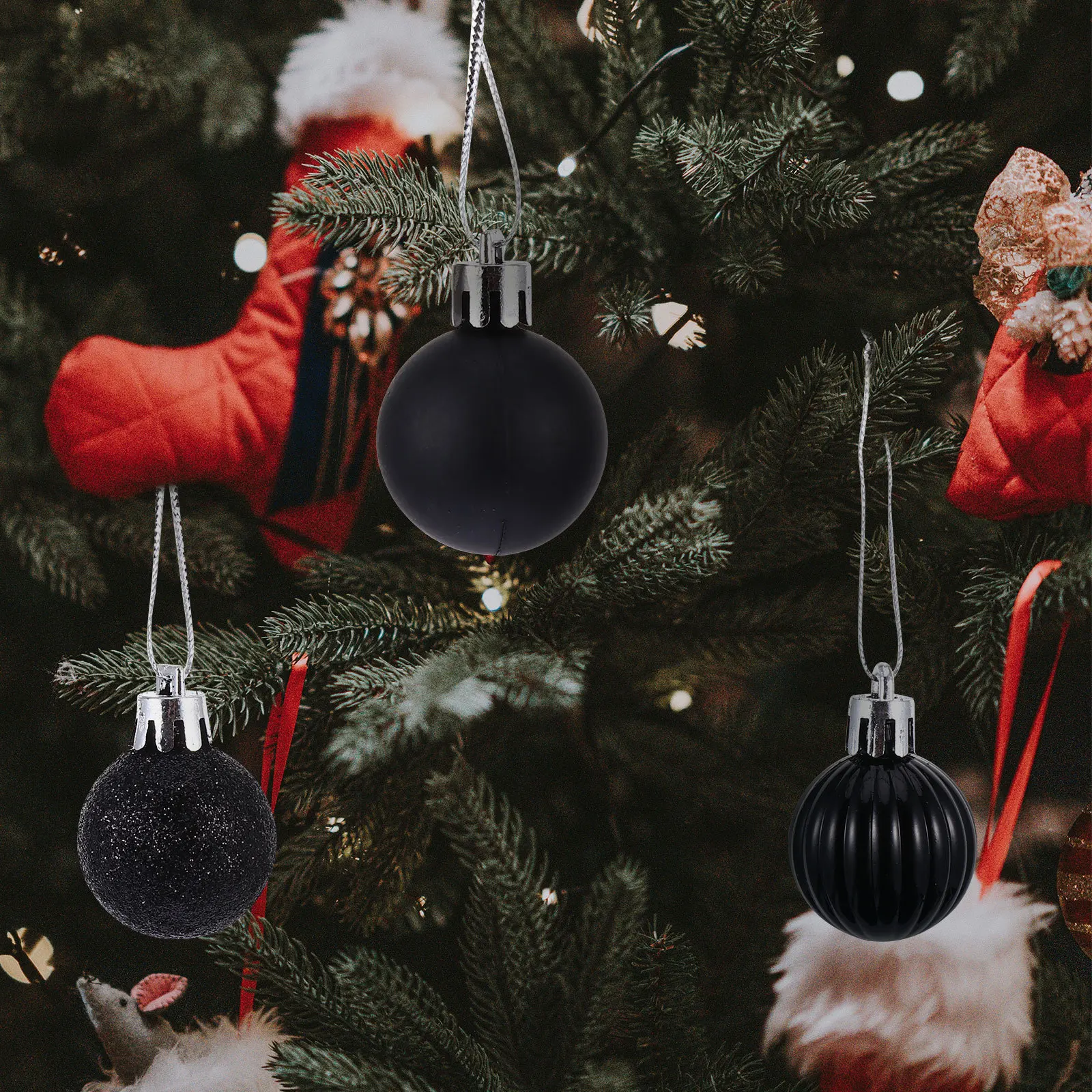 48Pcs Christmas Ball Ornaments Plastic Decorative Balls for Xmas Tree Hanging Decor Shop Window Display Christmas Balls
48Pcs Christmas Ball Ornaments Plastic Decorative Balls for Xmas Tree Hanging Decor Shop Window Display Christmas Balls