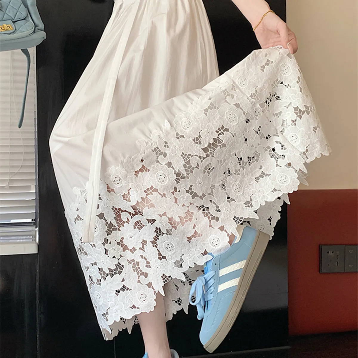 High Qaulity Summer Lace Flower Hollow out Embroidery Patchwork Cotton Skirts for Women Casual Elastic Waist Long Skirt
High Qaulity Summer Lace Flower Hollow out Embroidery Patchwork Cotton Skirts for Women Casual Elastic Waist Long Skirt