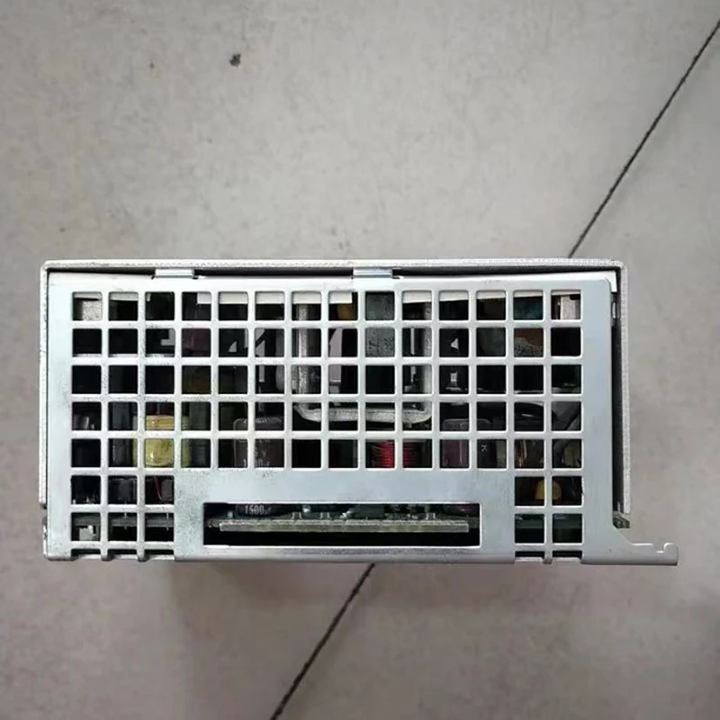 A5E 02625806 -K6 cV5_AC Оригинальный источник питания для IPC Siemens перед отправкой, идеальный тест
A5E 02625806 -K6 cV5_AC Оригинальный источник питания для IPC Siemens перед отправкой, идеальный тест