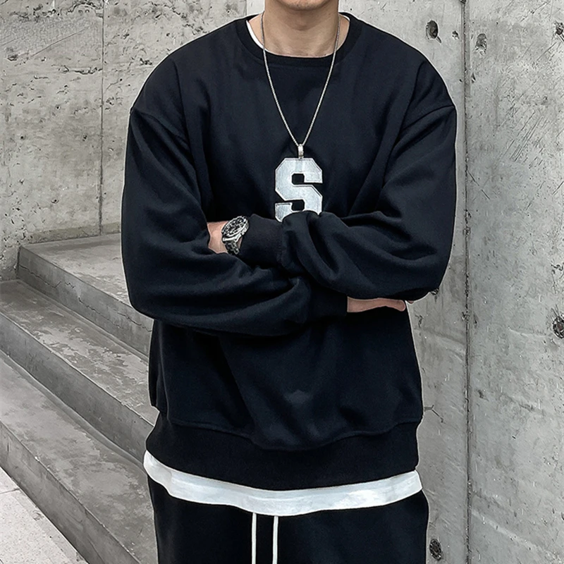 Plus Size Hip Hop Sweatshirt Spring Autumn Sports Round Neck Pullover Korean Oversized Couple Clothes Long Sleeve
Plus Size Hip Hop Sweatshirt Spring Autumn Sports Round Neck Pullover Korean Oversized Couple Clothes Long Sleeve