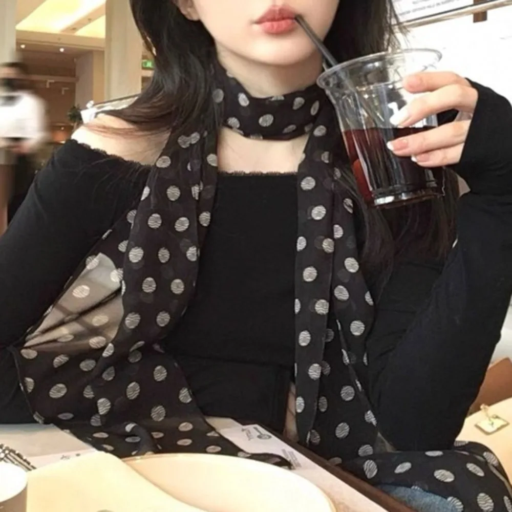 Long Black White Polka Dot Chokers Necklaces for Women Girls French Thin Soft Ribbon Neck Chain Party Formal Dress Accessories
Long Black White Polka Dot Chokers Necklaces for Women Girls French Thin Soft Ribbon Neck Chain Party Formal Dress Accessories