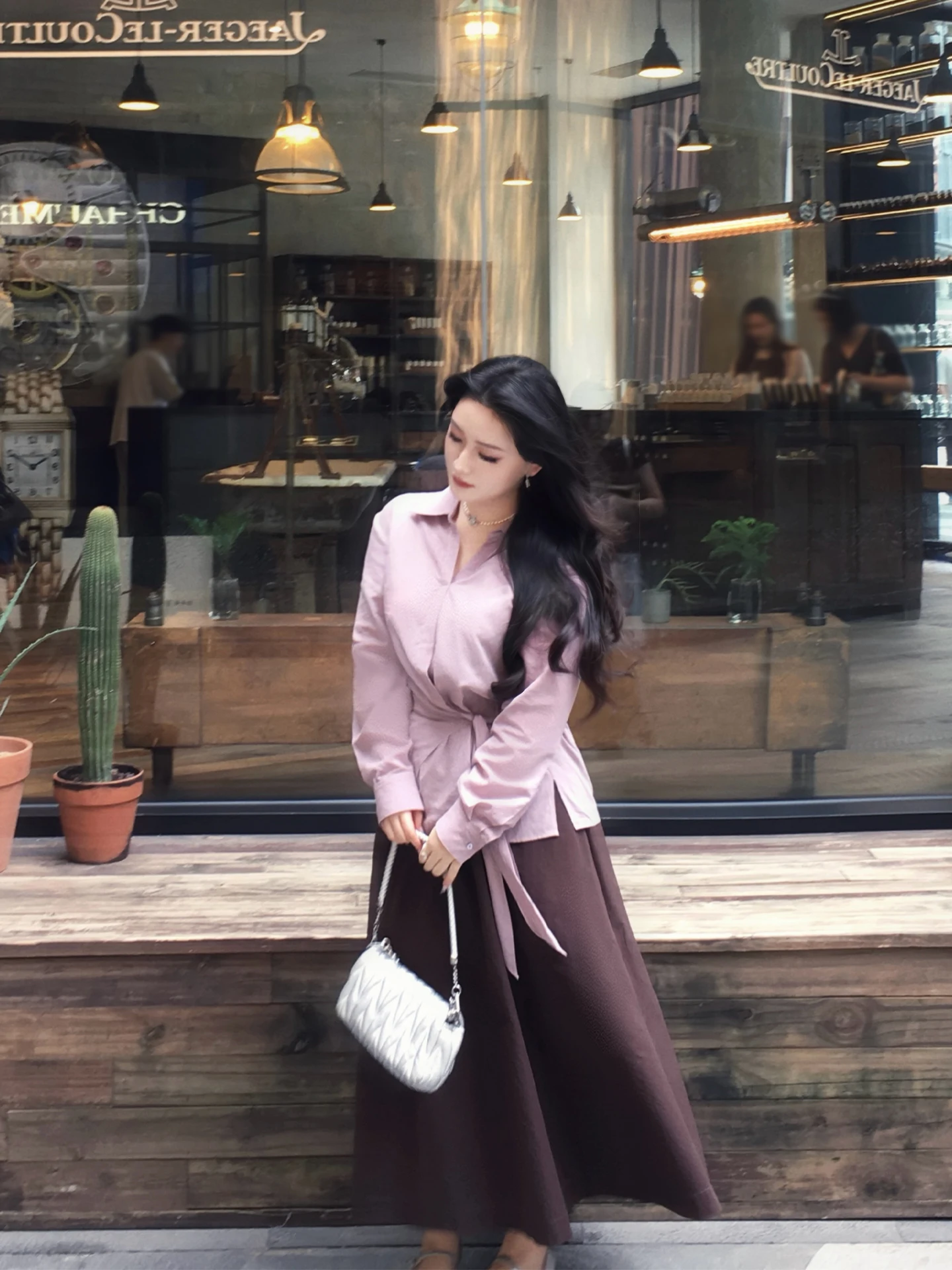 Fat Ladies Business Casual Shirt Skirt Set Autumn New Style Commute Wind All-Match Long Sleeve Collar A-Line Skirt
Fat Ladies Business Casual Shirt Skirt Set Autumn New Style Commute Wind All-Match Long Sleeve Collar A-Line Skirt