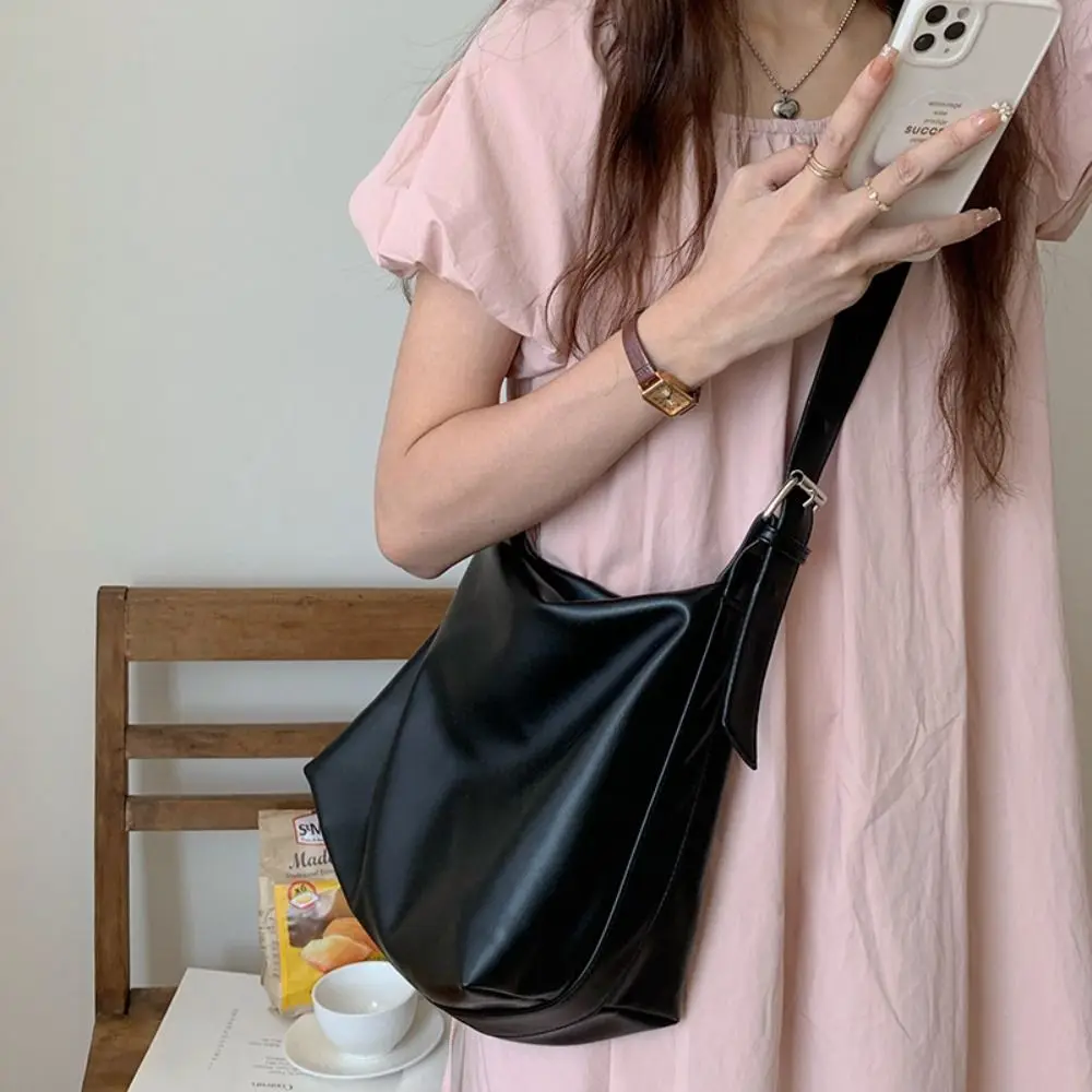 Fashion Square Boston Crossbody Bag Hobo Y2k Leather Shoulder Bag Zipper Large Capacity Women Handbag Work
Fashion Square Boston Crossbody Bag Hobo Y2k Leather Shoulder Bag Zipper Large Capacity Women Handbag Work