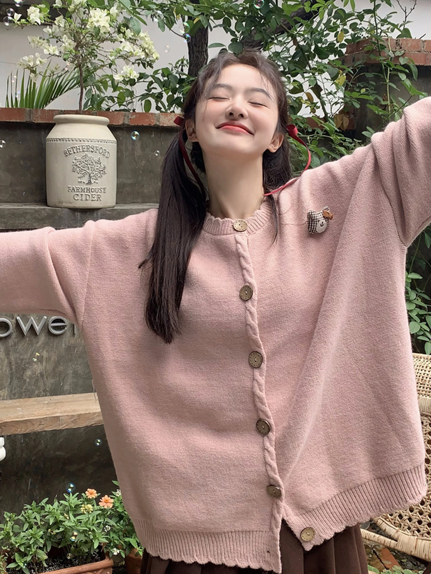 Korean Sle Sweet Bear Knitted Open Cardigan Women's plus Size Loose Design Autumn Winter Sweater Jaet Comfortable Fit
Korean Sle Sweet Bear Knitted Open Cardigan Women's plus Size Loose Design Autumn Winter Sweater Jaet Comfortable Fit