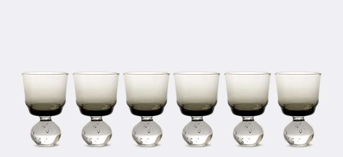 The enigmatic 'Eternal Snow' glass
The enigmatic 'Eternal Snow' glass