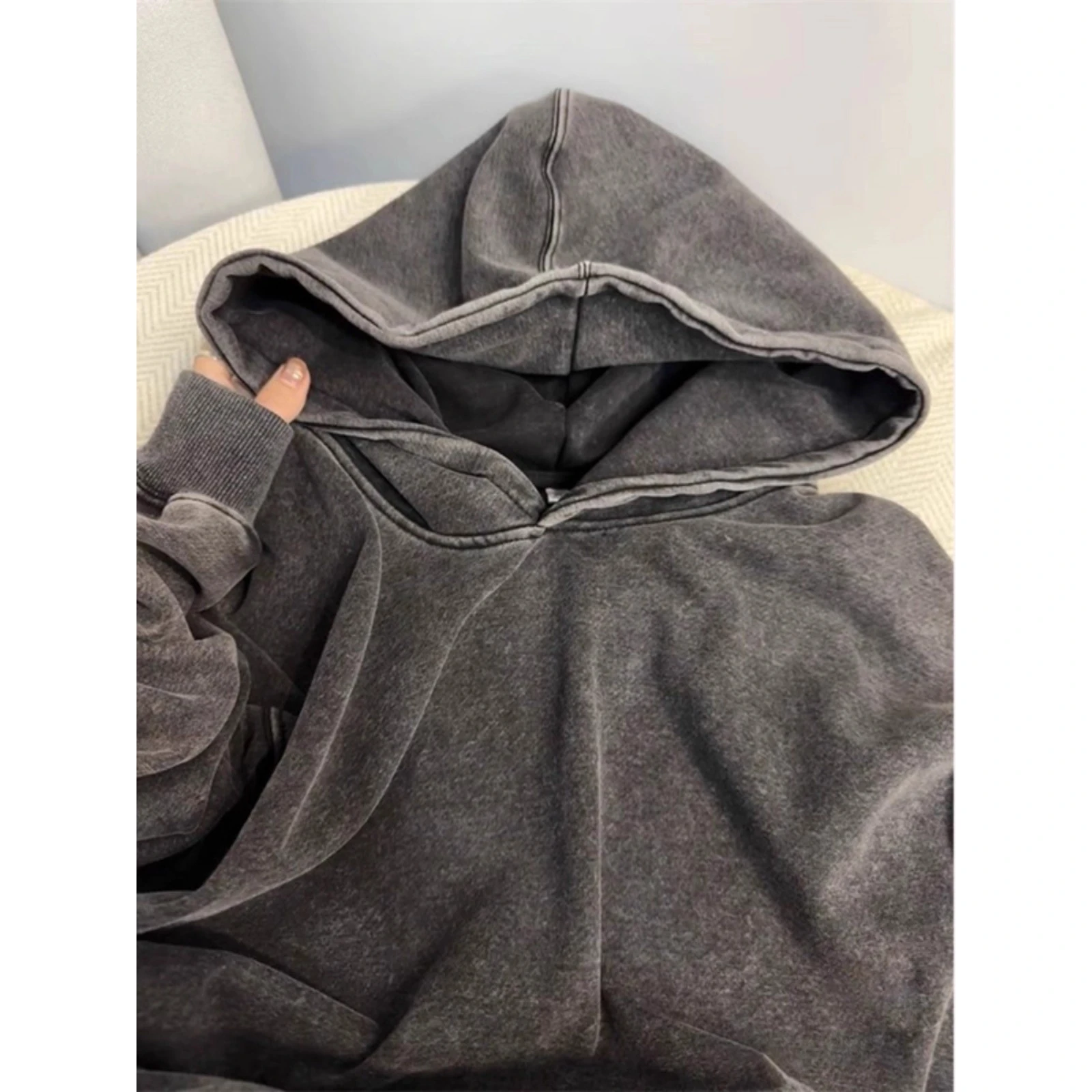 Толстовка-худи большого размера для мужчин и женщин, новая, теплая верхняя одежда для пар, однотонная, из полиэстера, в стиле ретро, осенняя...
Толстовка-худи большого размера для мужчин и женщин, новая, теплая верхняя одежда для пар, однотонная, из полиэстера, в стиле ретро, осенняя...