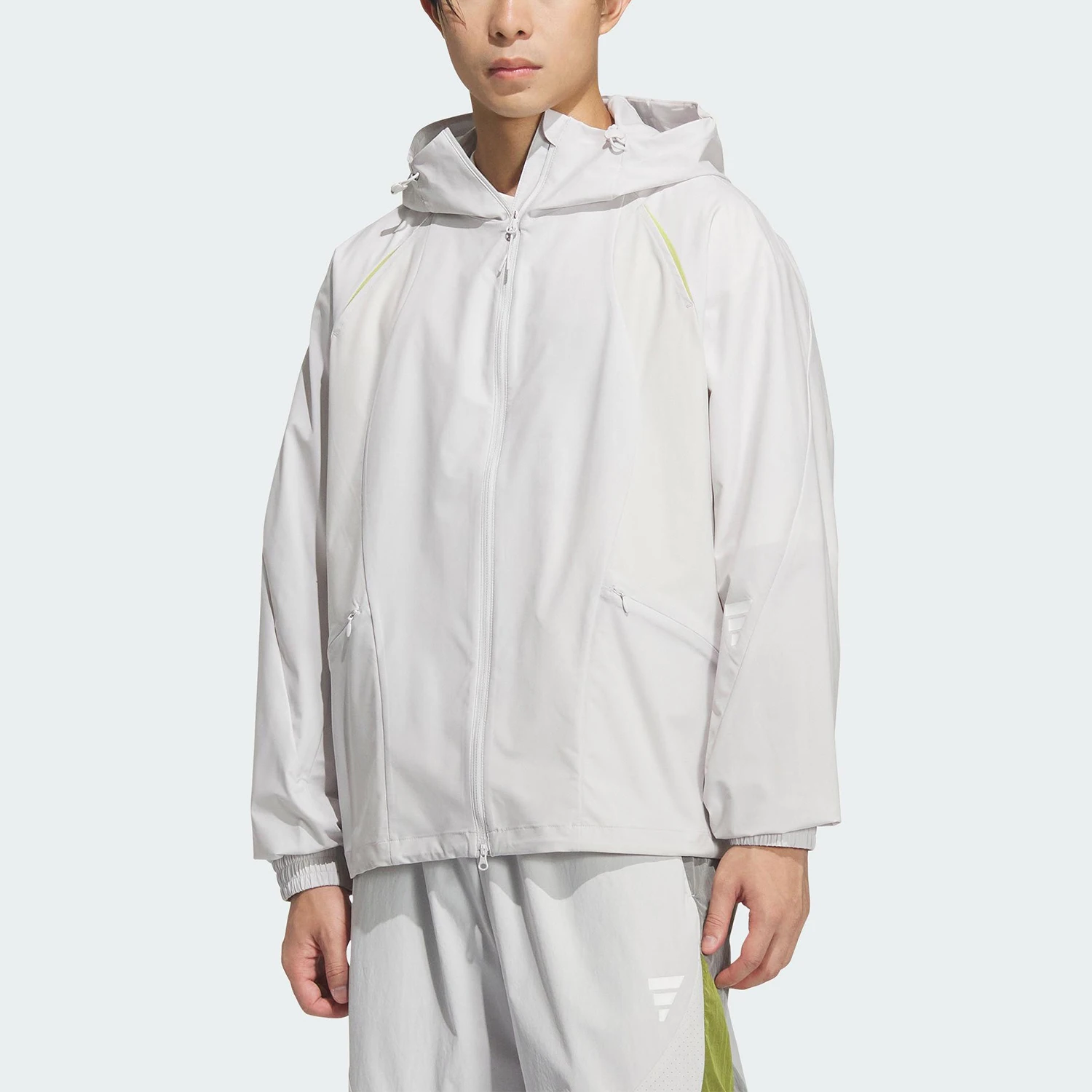 Оригинальная летняя мужская спортивная куртка свободного кроя Adidas KC6066
Оригинальная летняя мужская спортивная куртка свободного кроя Adidas KC6066