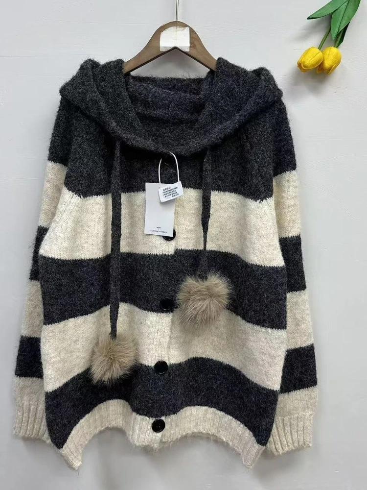 Японский милый полосатый свитер с капюшоном, женский дизайн, свободные вязаные топы с длинными рукавами, Harajuku, повседневная милая корейская популярная одежда в стиле ретро
Японский милый полосатый свитер с капюшоном, женский дизайн, свободные вязаные топы с длинными рукавами, Harajuku, повседневная милая корейская популярная одежда в стиле ретро