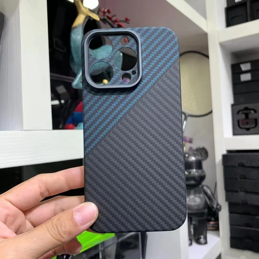 Чехол из настоящего углеродного волокна для iPhone 14 Pro Max, Ультратонкий защитный чехол из арамидного волокна для iPhone 14 Plus, металлический чехол для камеры
Чехол из настоящего углеродного волокна для iPhone 14 Pro Max, Ультратонкий защитный чехол из арамидного волокна для iPhone 14 Plus, металлический чехол для камеры