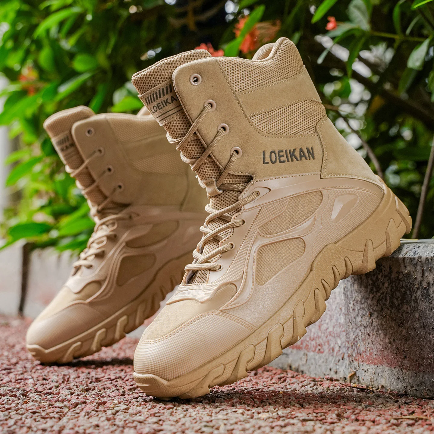 High-top men's versatile and comfortable hiking boots, outdoor fashion trendy thick-soled casual sports shoes
High-top men's versatile and comfortable hiking boots, outdoor fashion trendy thick-soled casual sports shoes