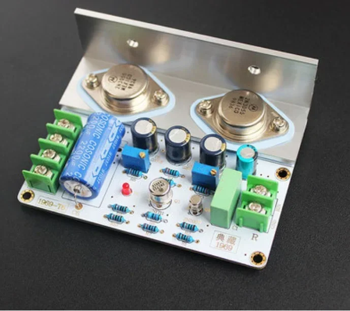 1Pcs 1969 Class A Power Amplifier Board 10-15W HiFi Audio Amplificador MOT/2N3055 Diy Kits For arduino
1Pcs 1969 Class A Power Amplifier Board 10-15W HiFi Audio Amplificador MOT/2N3055 Diy Kits For arduino