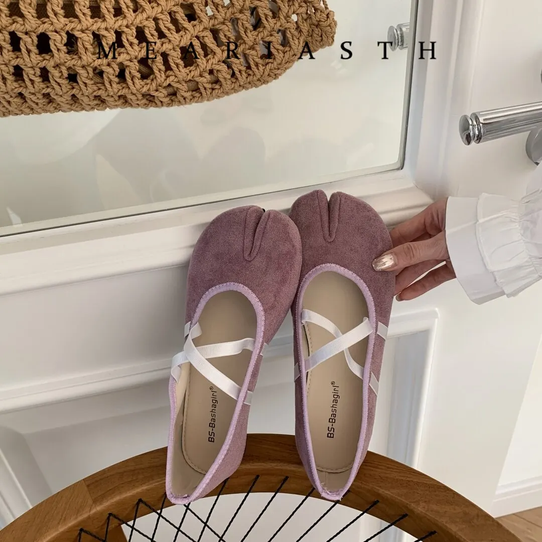 Mary Jane Shoes Women Ballet Flat 2026 Spring Casual Shoes Female Genuine Leather Split Toe Non-slip Tabi Shoes loafers Women
Mary Jane Shoes Women Ballet Flat 2026 Spring Casual Shoes Female Genuine Leather Split Toe Non-slip Tabi Shoes loafers Women