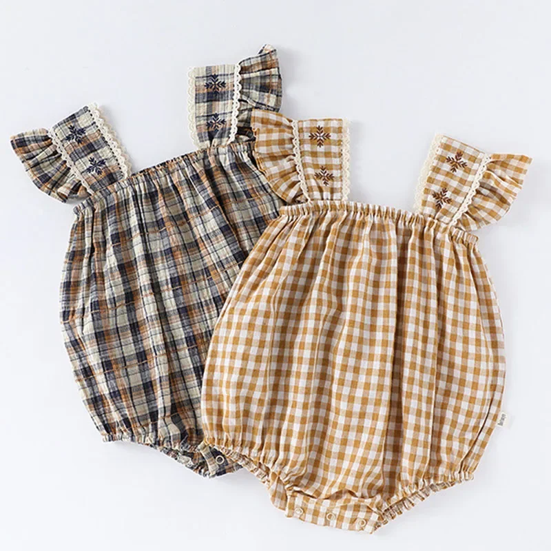 2025 New Summer Newborn Baby Girls Romper Flying Sleeve Cotton Grid Embroidery Toddler Baby Jumpsuit 0-24M Children Clothes
2025 New Summer Newborn Baby Girls Romper Flying Sleeve Cotton Grid Embroidery Toddler Baby Jumpsuit 0-24M Children Clothes
