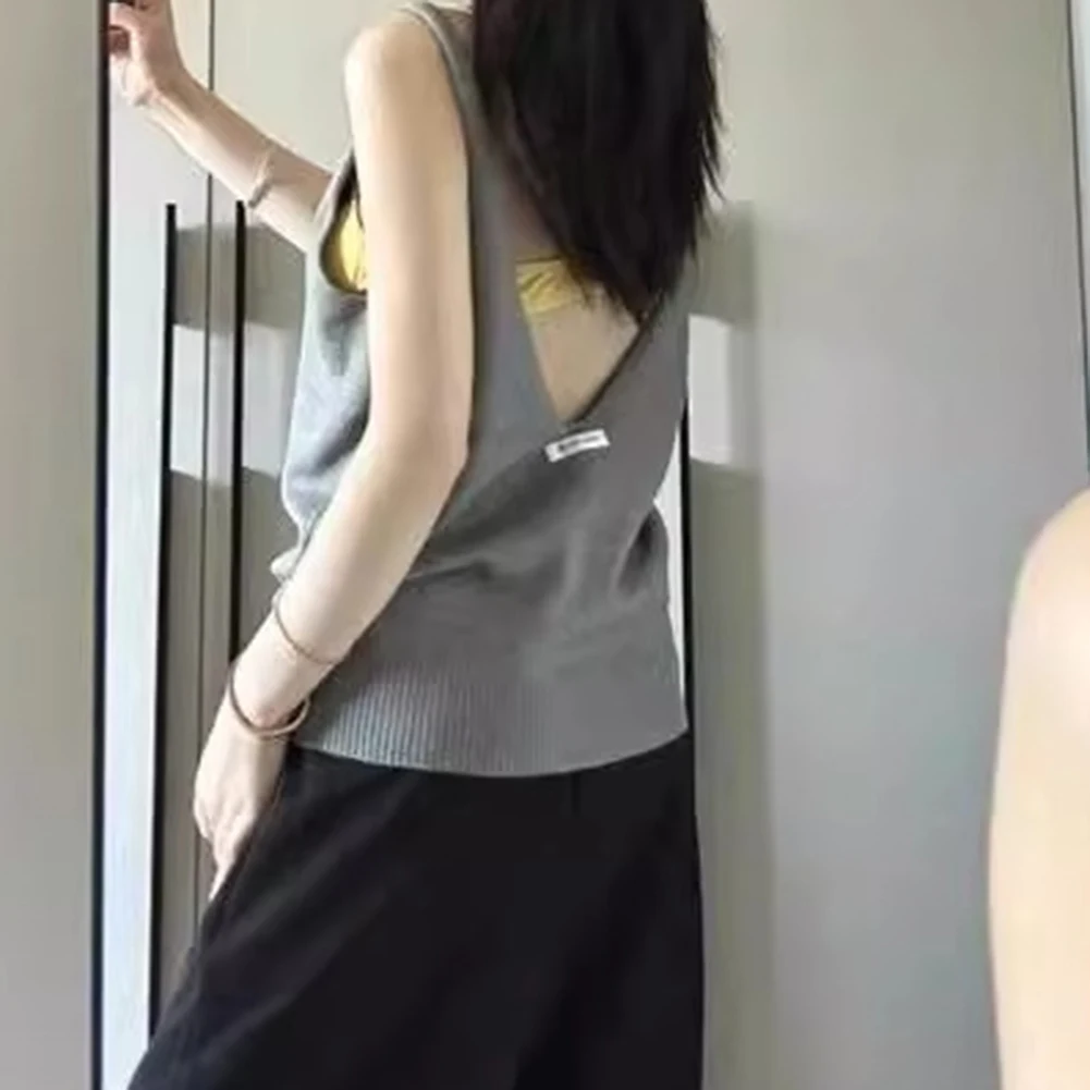 Casual Outings Backless Top Basic Casual Top All Seasons Brand New Casual Daily Female Solid Color Various Sizes
Casual Outings Backless Top Basic Casual Top All Seasons Brand New Casual Daily Female Solid Color Various Sizes