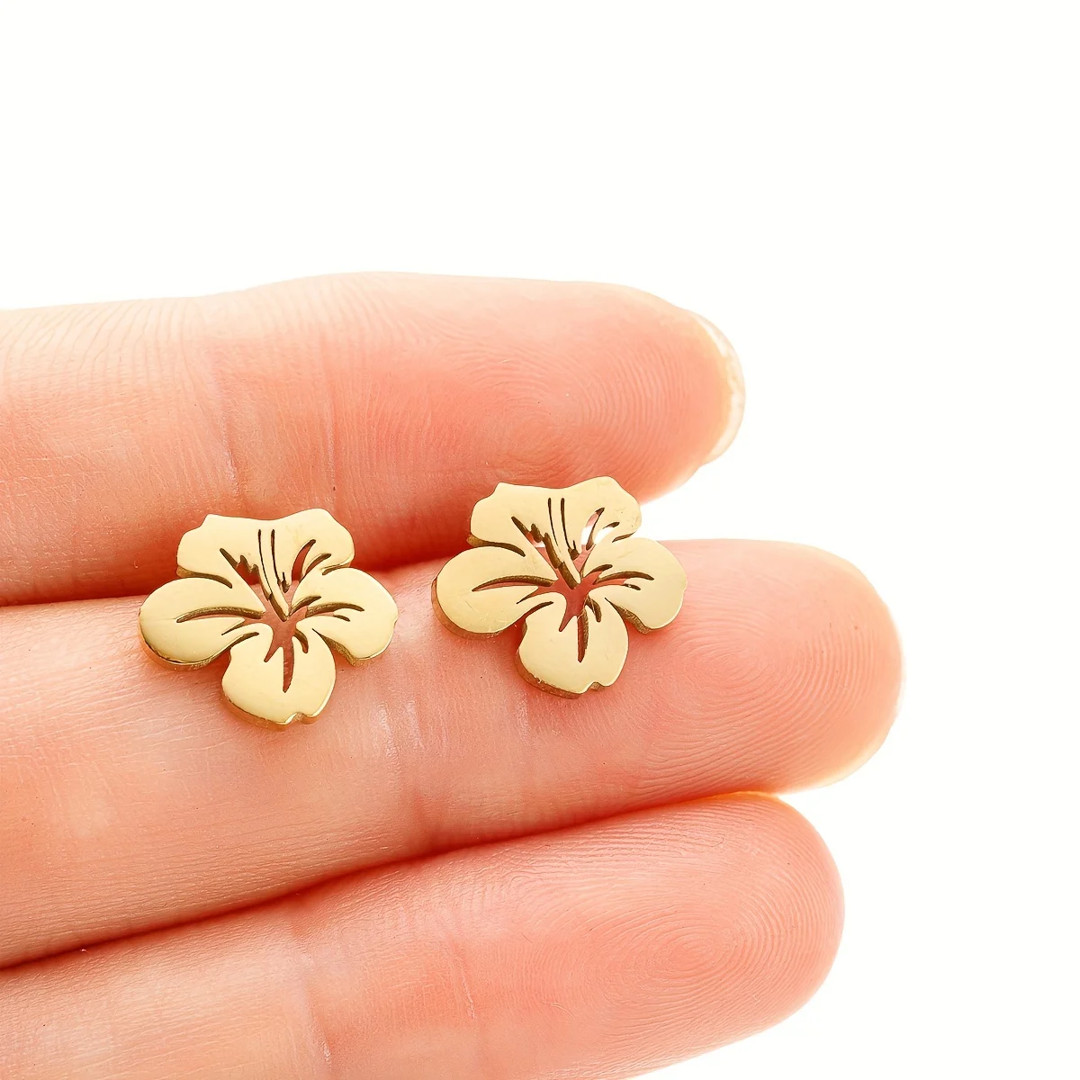 1 Pair Stainless Steel Korean Style Cute Small Flower Stud Earrings Sweet Statement Spray Paint Metal Flower Earring Party Birthday Jewelry
1 Pair Stainless Steel Korean Style Cute Small Flower Stud Earrings Sweet Statement Spray Paint Metal Flower Earring Party Birthday Jewelry