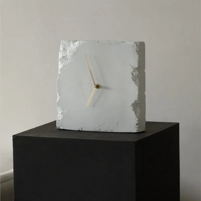 MOMO Vintage Broken Clock Brick Watch Creative Simplicity Medieval Nordic Original Crack Wabi Sabi Wind Table Clock
MOMO Vintage Broken Clock Brick Watch Creative Simplicity Medieval Nordic Original Crack Wabi Sabi Wind Table Clock