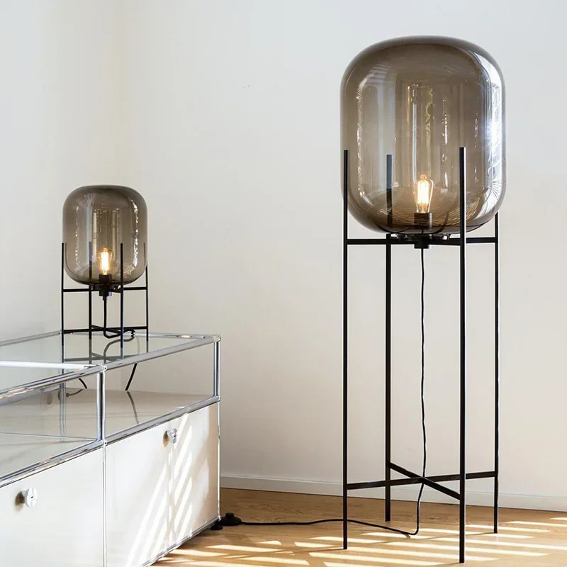 Nordic Smoke Gray Glass floor lamp Postmodern Industrial Style Four-legged Iron standing lamp sofa corners Bedroom table light
Nordic Smoke Gray Glass floor lamp Postmodern Industrial Style Four-legged Iron standing lamp sofa corners Bedroom table light