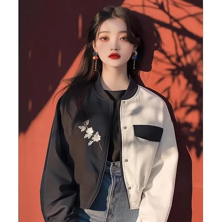 Spring And Autumn New Short Coat Fashion Black And White Splicing Printed Baseball Jacket Women's Casual Jacket Top
Spring And Autumn New Short Coat Fashion Black And White Splicing Printed Baseball Jacket Women's Casual Jacket Top