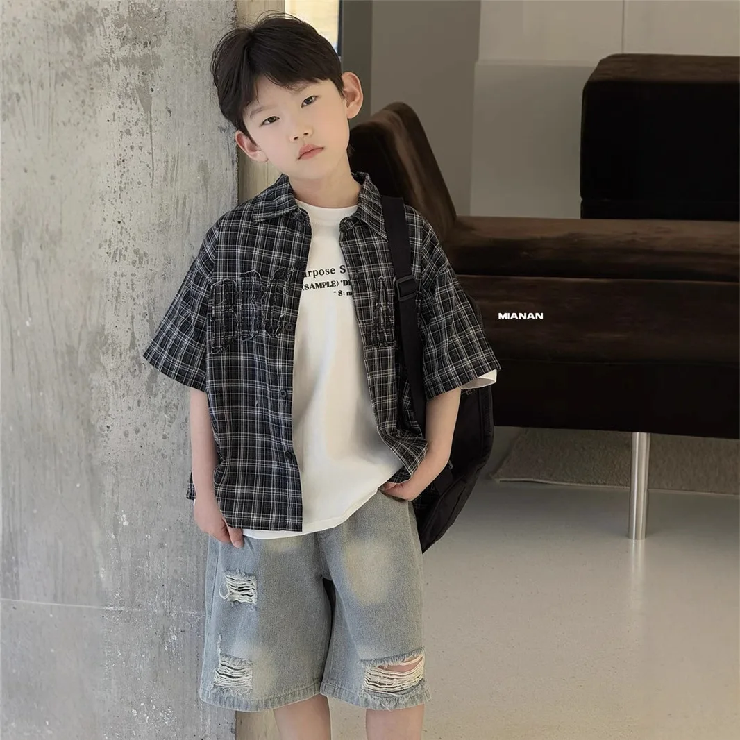 2025 Summer New Children's Korean Style Boys' Checkered Short Sleeved Shirt, Boys' Top Children's Clothing Trend
2025 Summer New Children's Korean Style Boys' Checkered Short Sleeved Shirt, Boys' Top Children's Clothing Trend